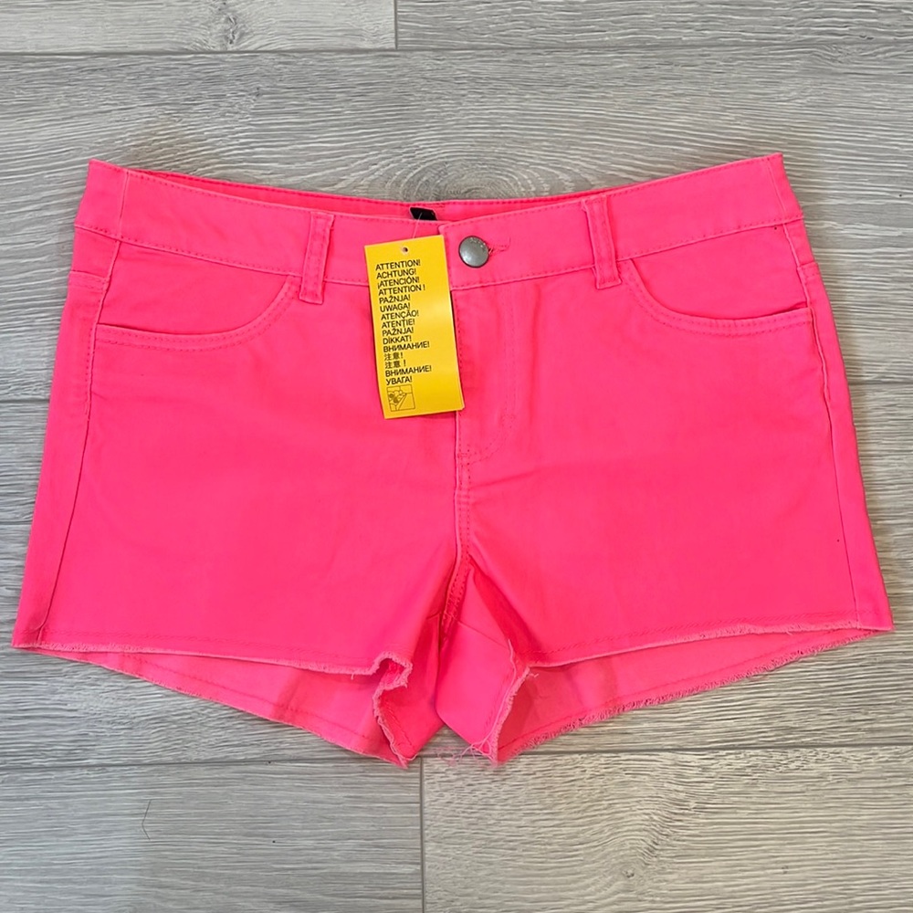 H&M Divided Neon Pink Denim Short shorts—Size 10– - Picture 1 of 5